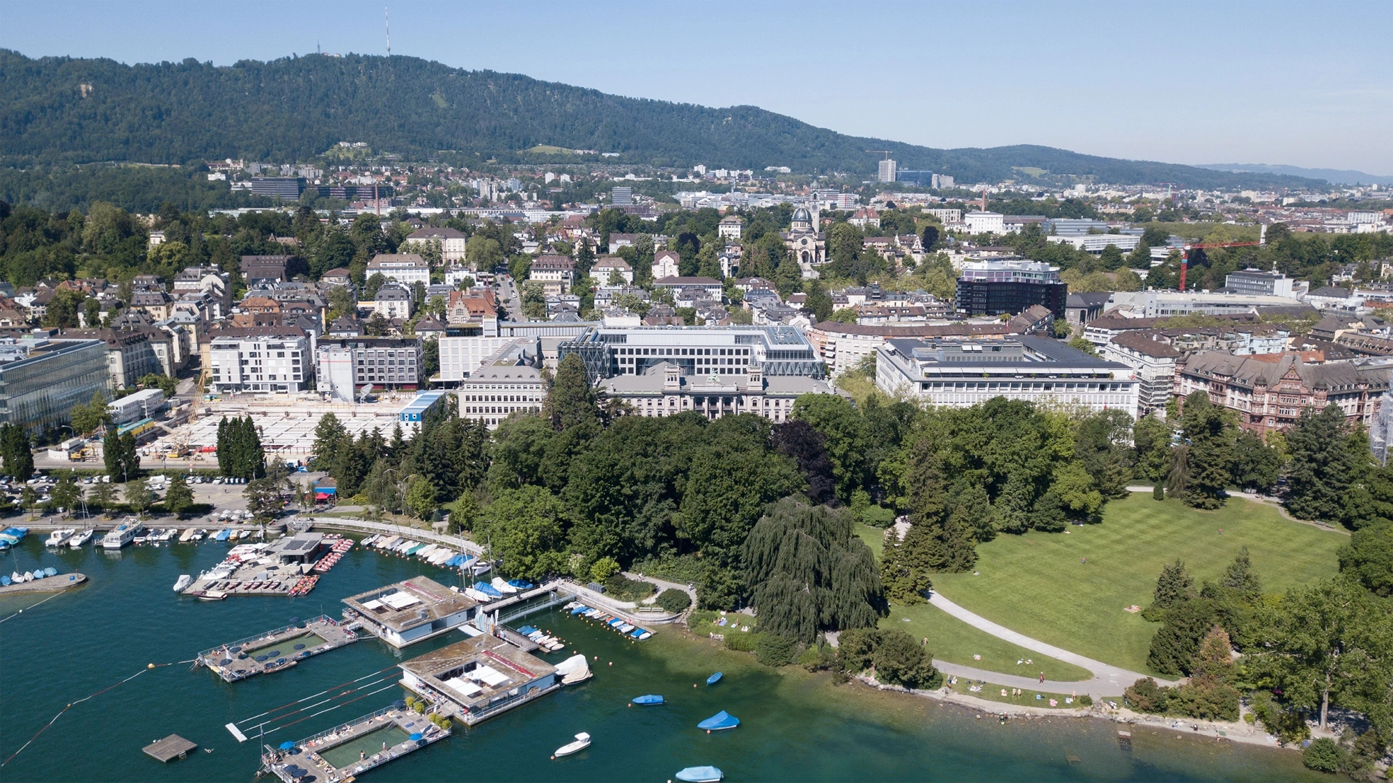 Exterior shot of the Quai Zurich Campus in Switzerland.