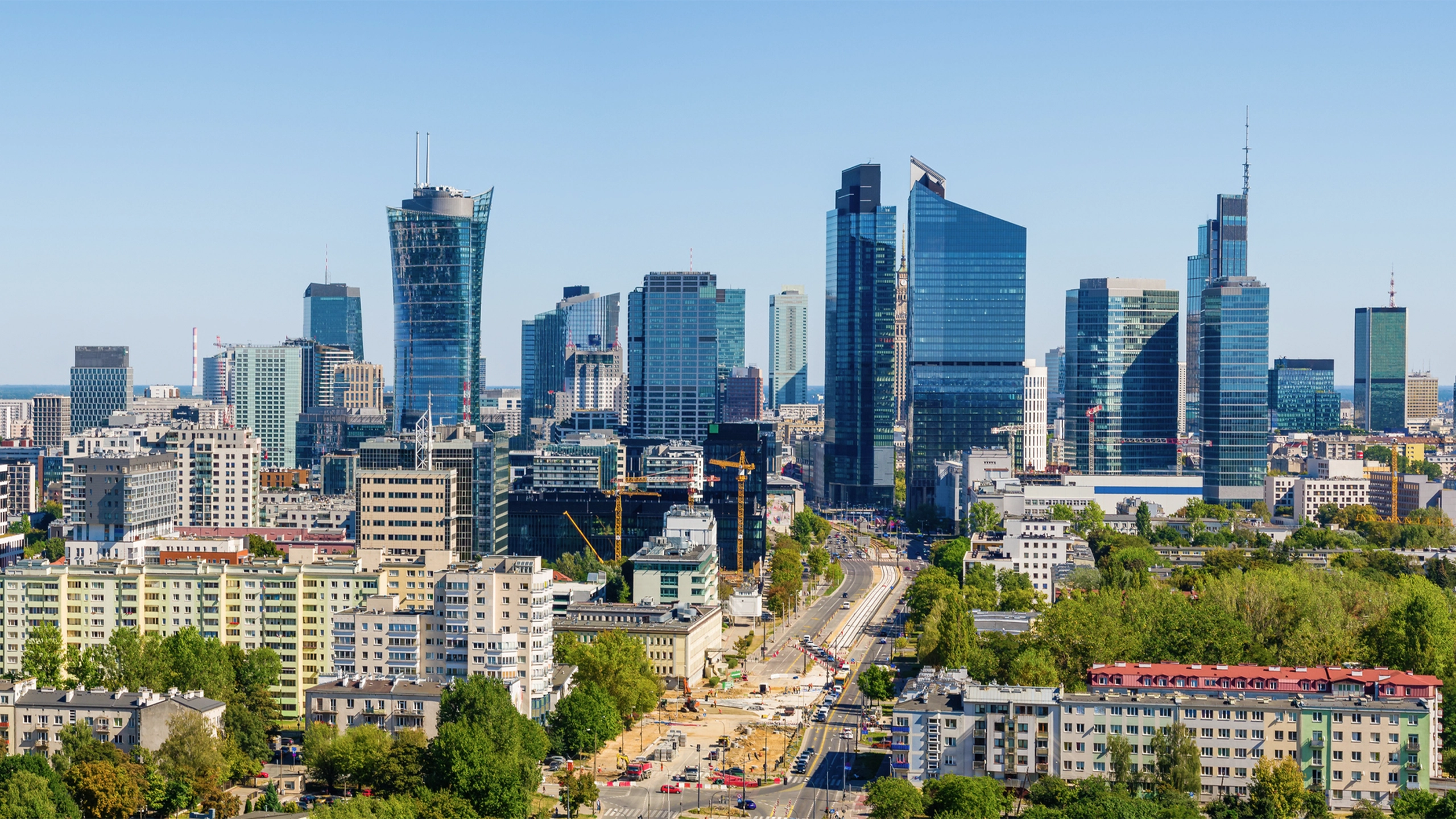Office district around Daszynskiego roundabout called new Mordor, Warsaw