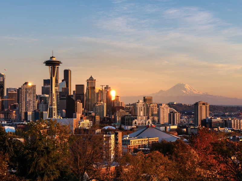 Downtown Seattle skyline with Mount Rainier in the background