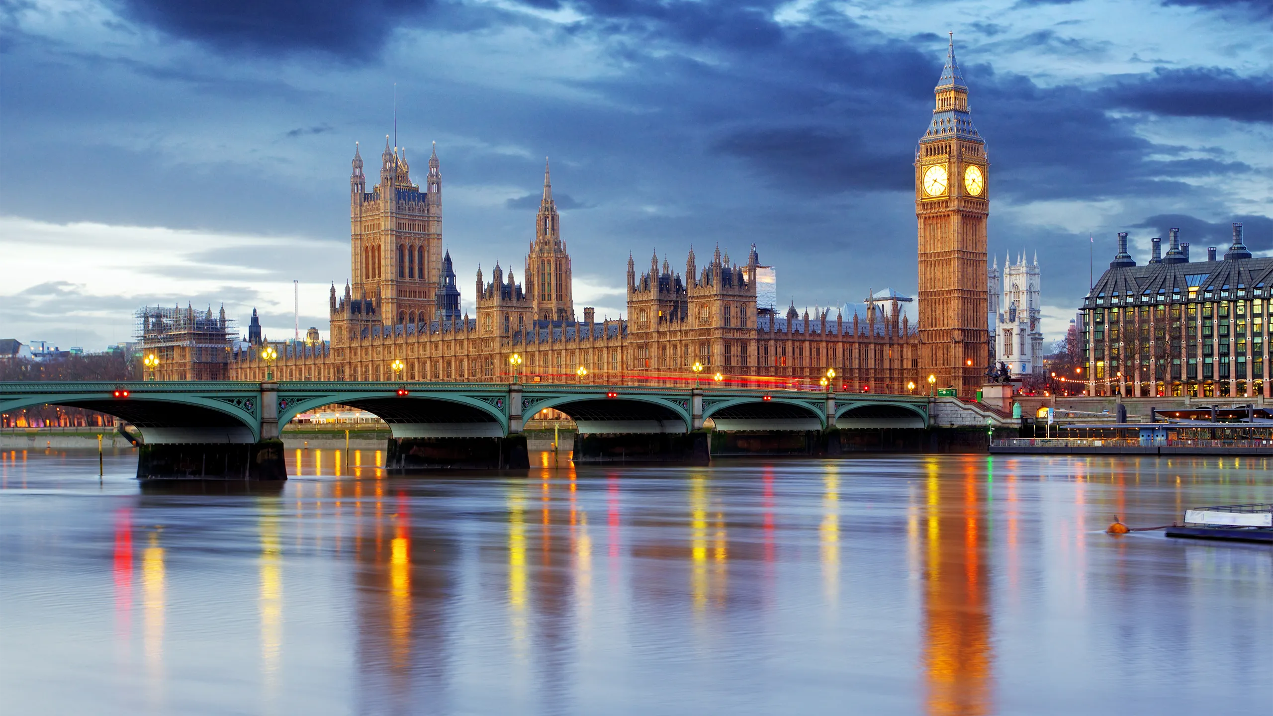 Wide angle view of the House of Parliament at Westminster, London, England.