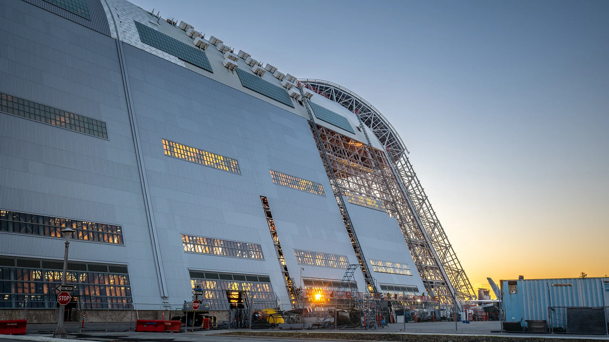 Hangar 1 (1)